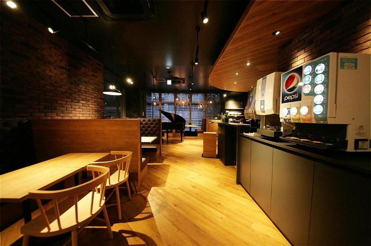 Toho Hotel Fukuoka Tenjin / Vacation Stay 78155 Kültér fotó